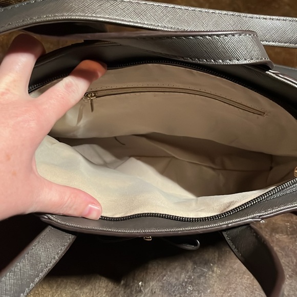 Dark Gray Purse with Bow and Matching Wallet - Picture 2 of 8